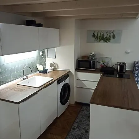 Unique Apartment Near Charles Bridge Prague Exterior photo